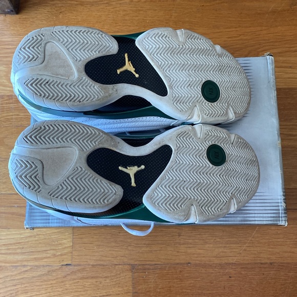 {SOLD} Men’s Air Jordan 14 Retro, White/Black Forest-Lt Graphite, size 10.5 - Picture 4 of 11